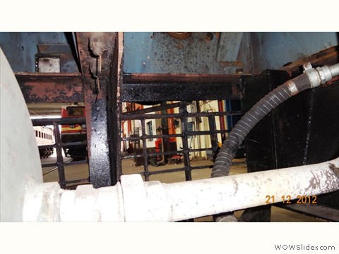 Overthrowing of gear case oil