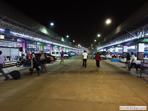 Drive-in Howrah Railway Station 